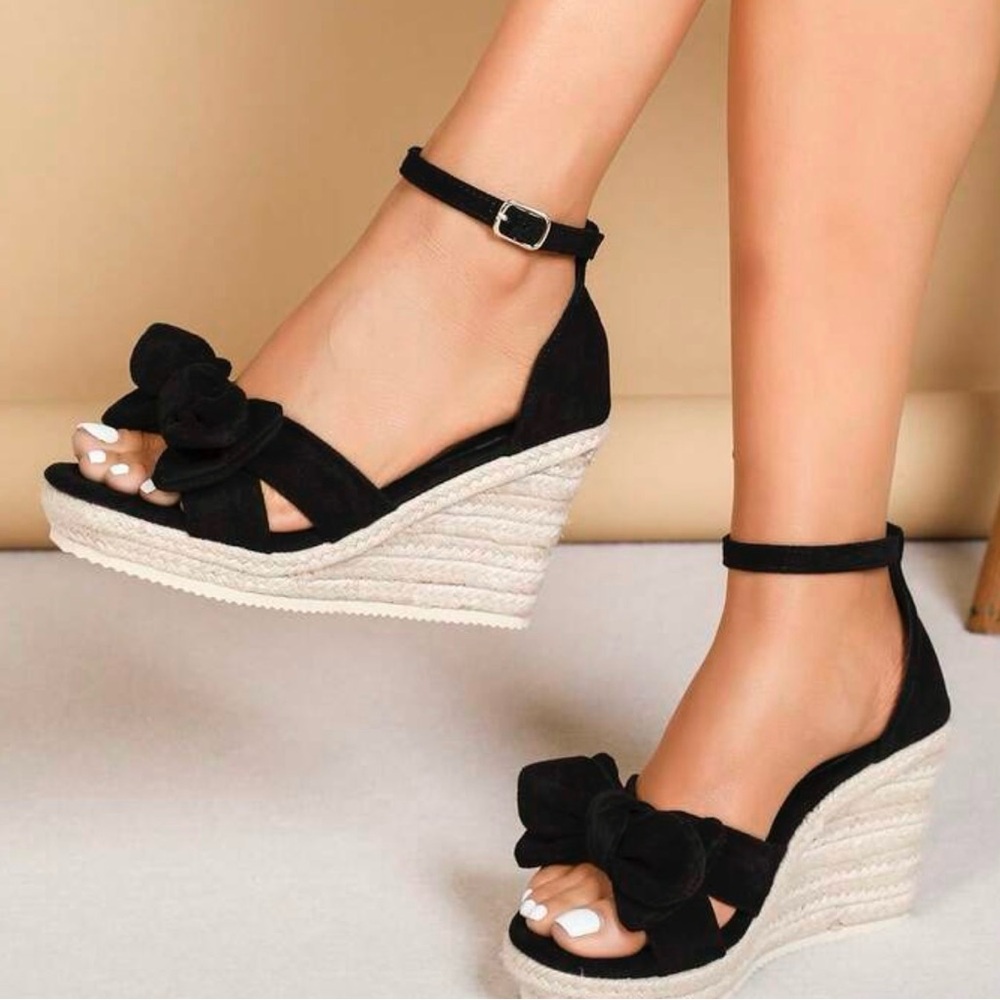Elegant Black Wedge Sandals